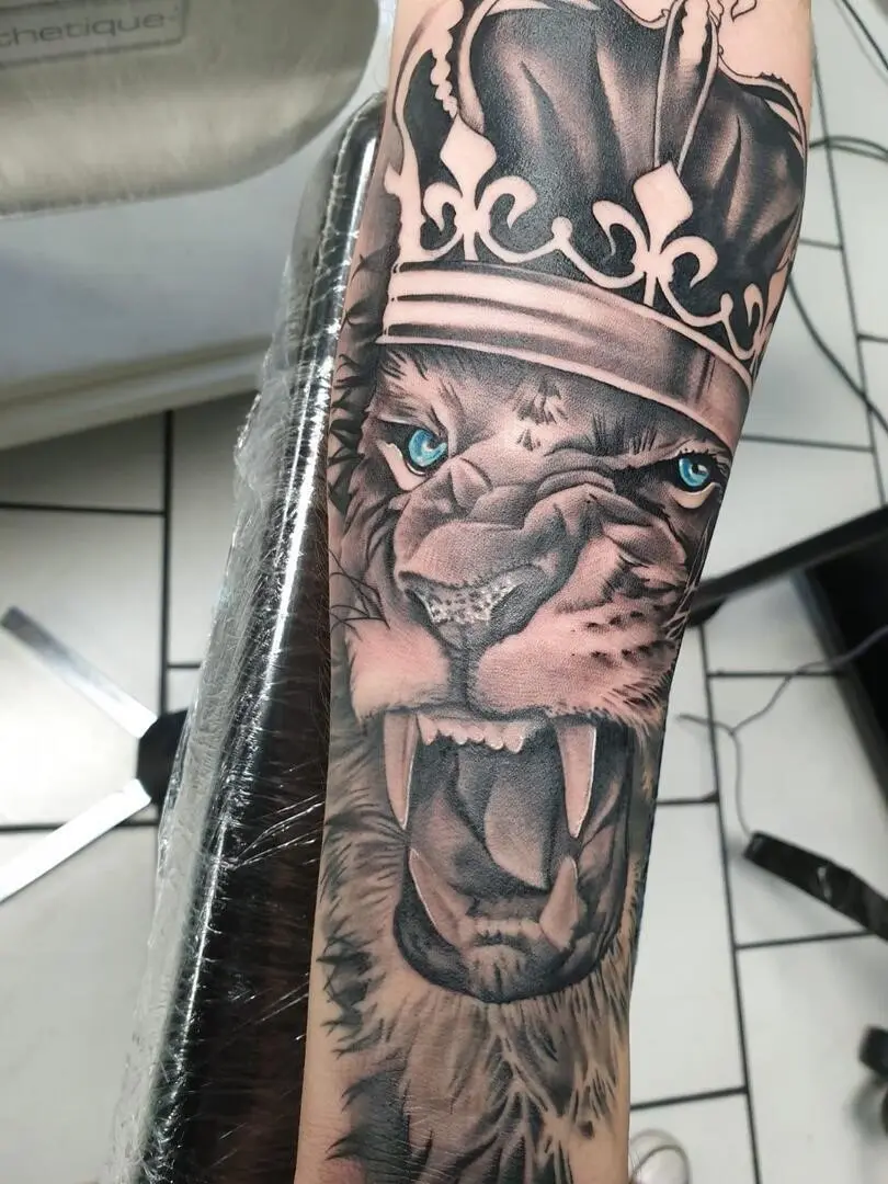 Angebot: TAKA Tattoo und Piercing